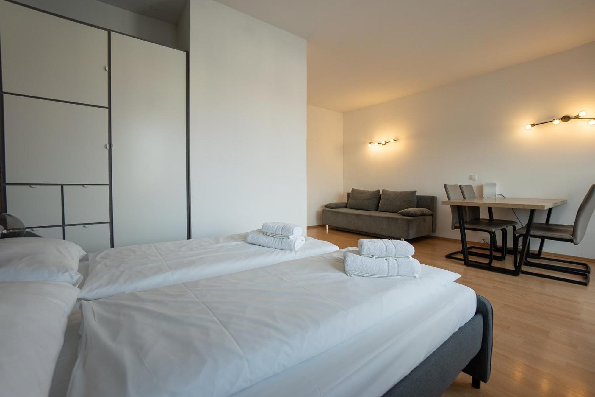 Apartment With A Private Terrace Located Right Near Belvedere Castle, 15 Minutes Away From Stephansdom 비엔나 외부 사진