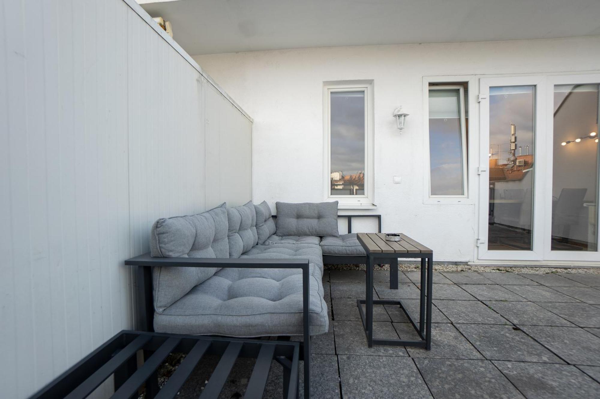 Apartment With A Private Terrace Located Right Near Belvedere Castle, 15 Minutes Away From Stephansdom 비엔나 외부 사진