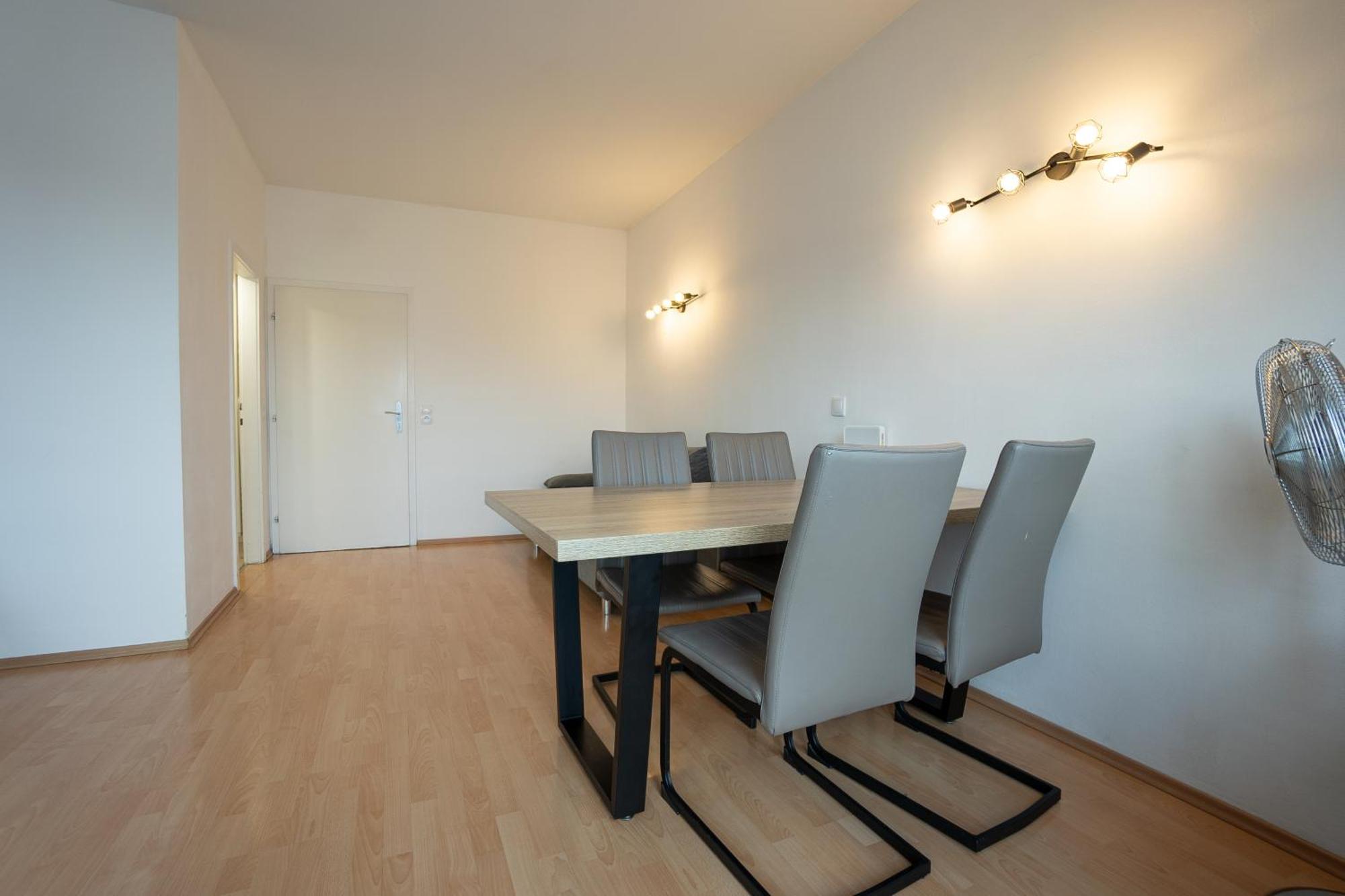 Apartment With A Private Terrace Located Right Near Belvedere Castle, 15 Minutes Away From Stephansdom 비엔나 외부 사진